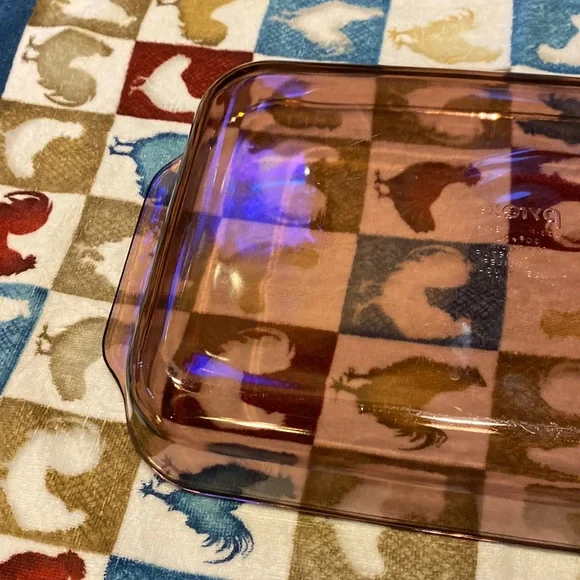 Vintage 3-Quart Oblong Cranberry Glass Pyrex Baker - Picture 6 of 15